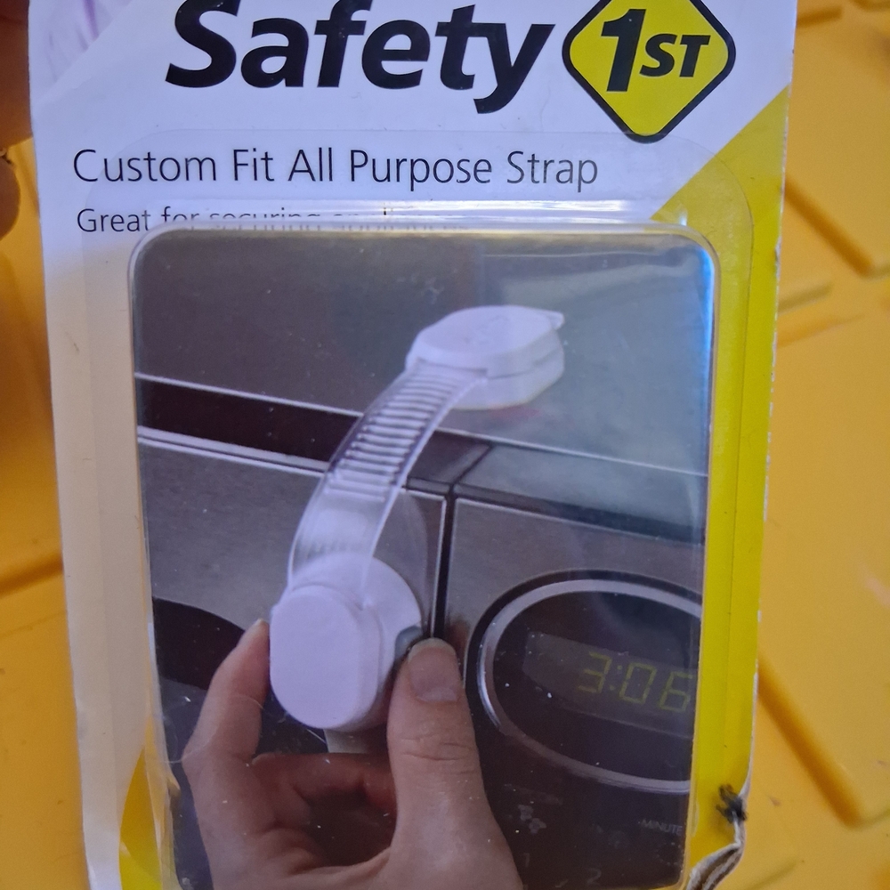 Safety 1st Custom Fit All Purpose Strap - White